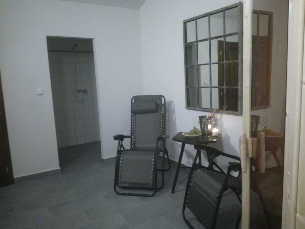 Na Letnim byte Kouřim Zewnętrze zdjęcie
